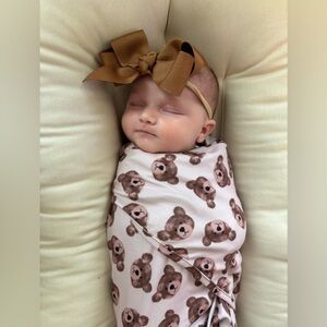 Teddy Bear oversized swaddle and matching bow baby/newborn